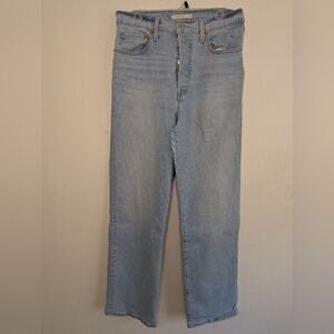 NWOT Levi's Women's Ribcage Straight Jeans Size 31x32